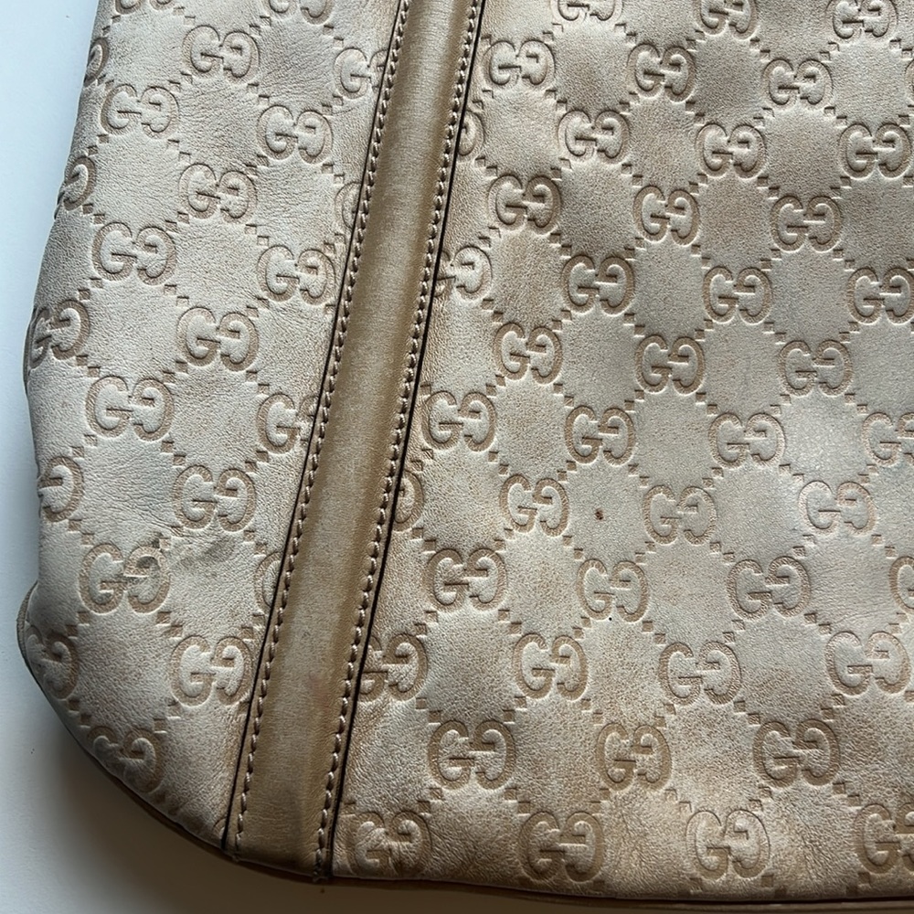 Authentic Gucci Guccissima Britt Beige Cream Shoulder Bag Gold GG - Picture 8 of 16